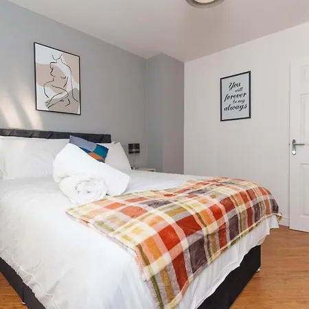 Holiday home Redgrave Detached With Free Parking 4 Minutes From Walls York