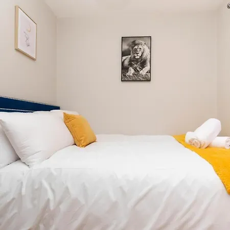 펜션 Redgrave Detached With Free Parking 4 Minutes From Walls 요크
